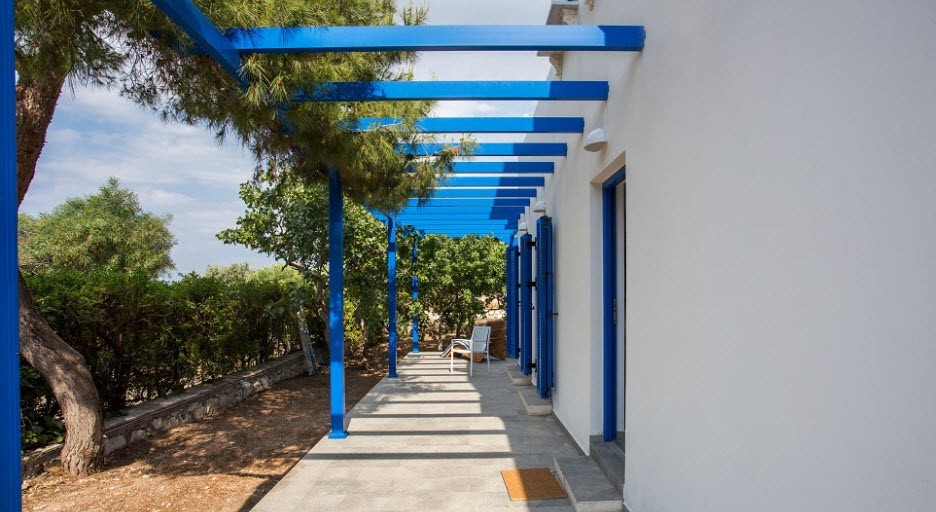 Aneli-Villa-Aegina-Backyard